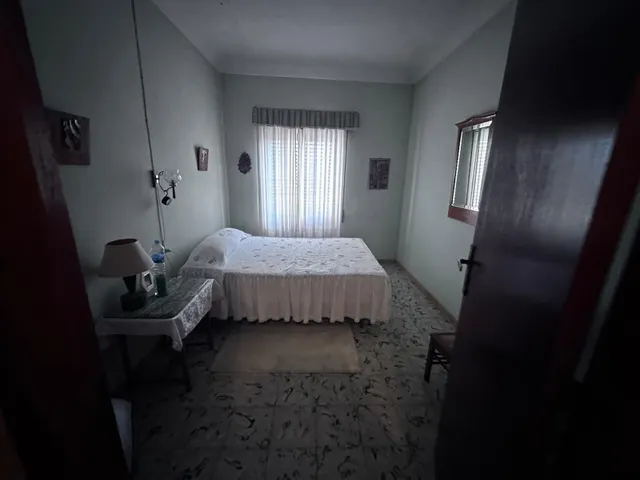 Oportunidad en Monóvar: amplia casa de 4 habitaciones y 2 baños — 26