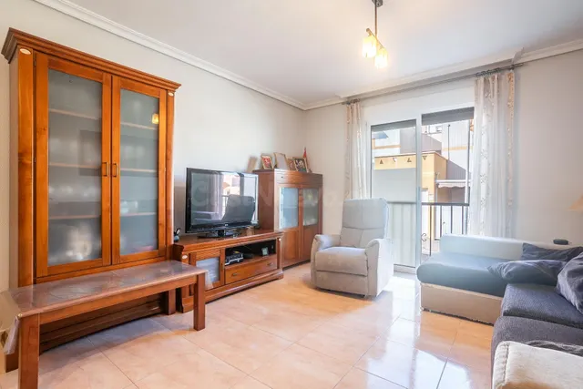 HUERCAL ALMERIA - LOS PINOS: TRIPLEX 4 DORMITORIOS + 3 BAÑOS