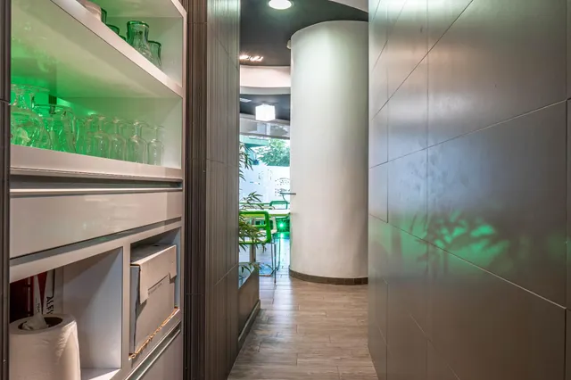 Venta de cafetería La Contraviesa de 160 m2  junto a Alcampo — 32