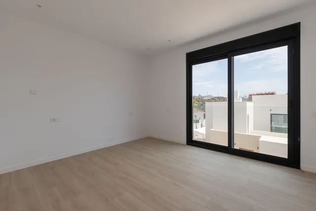 Chalet 4 habitaciones 429m² en venta - Marbella — 18