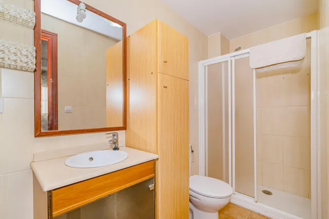 La mejor casa rural de Güejar Sierra se acaba de poner a la venta — 34
