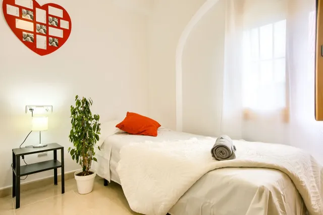 APARTAMENTO ZONA HOSPITAL MARINA SALUD — 8