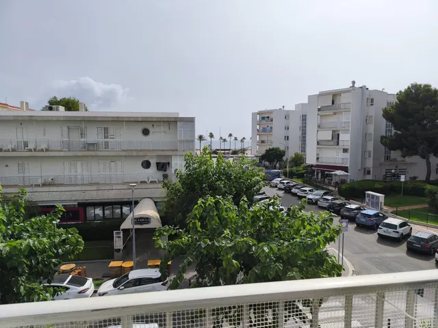 Apartamento con agradables vistas al mar y gran terraza - foto 3