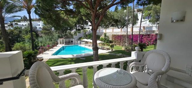 Chalet 6 habitaciones 900m² en venta - Marbella - foto 4