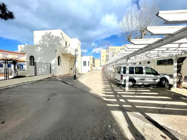 Local comercial situado en las marinas, sobre el Km 4 — 25