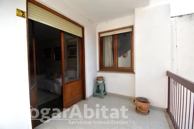 GRAN PISO SEÑORIAL CON BALCÓN Y TERRAZA EN AVENIDA PRINCIPAL — 13