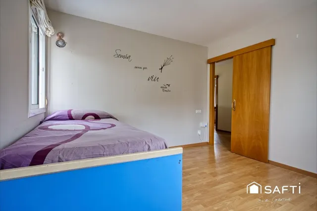 Casa con potencial ubicada en parcela 1000 m² Querol — 15