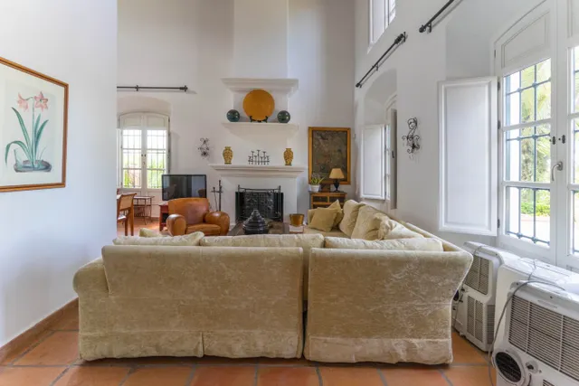 Bonita casa de campo con piscina, jardines y barbacoa — 7