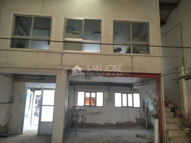 NAVE EN VENTA EN ELCHE, PARA CONSTRUIR O NEGOCIO — 2