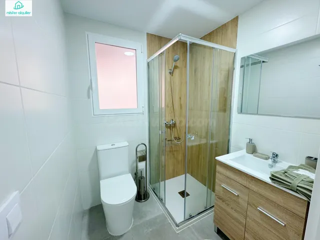 APARTAMENTO A UNOS PASOS DE LA PLAYA Y COLEGIOS IDEAL DOCENT - foto 4