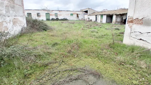 Urbis te ofrece un terreno en venta en Peñaranda de Bracamonte, Salamanca. — 7