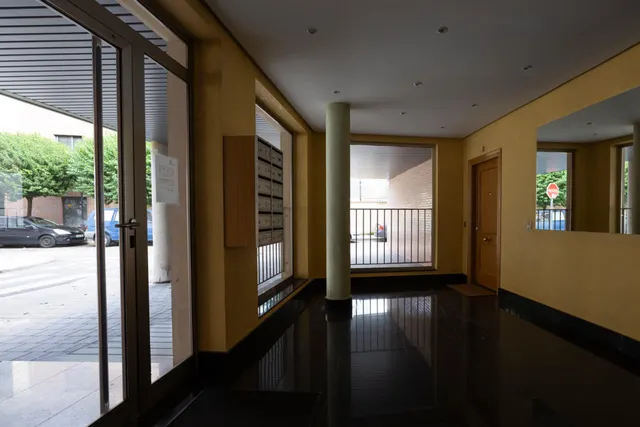 SE VENDE PISO EN LAGUNA - foto 2