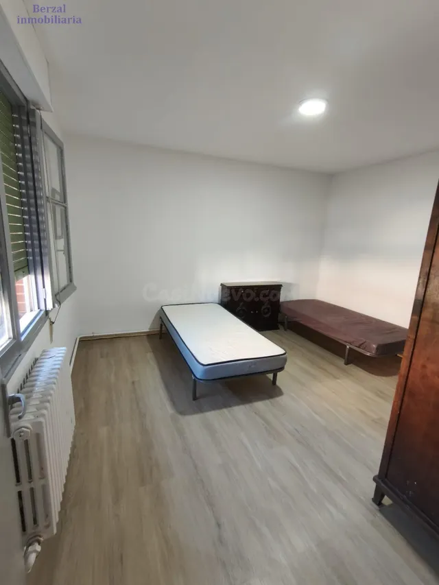 Moderno Piso en Piqueras, Logroño - Perfecto para Entrar a V - foto 2