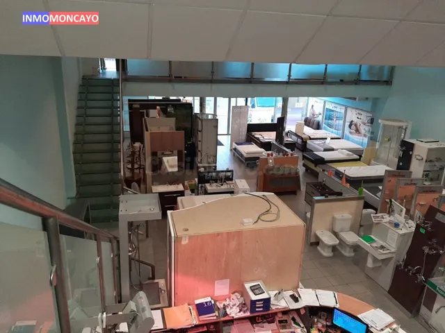 SE VENDE NAVE DE DOS PLANTAS EN EL POLÍGONO LAS CASAS - foto 2