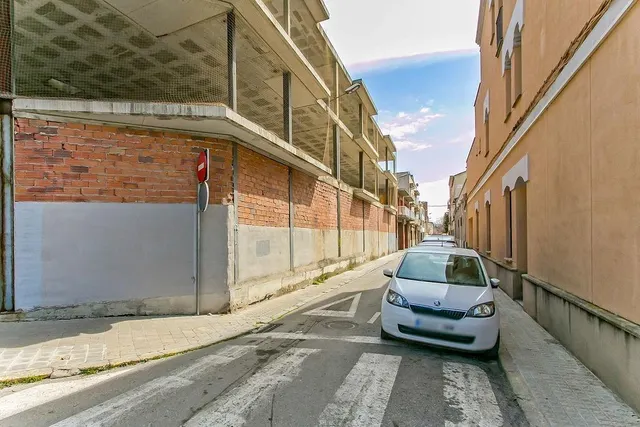 LOCAL COMERCIAL EN VENDA  A IGUALADA - PASSEIG VERDAGUER — 3