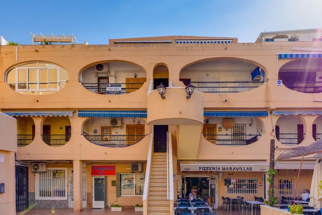 Ático duplex con solárium, vistas al mar y a 280 metros de la playa de La Mata — 30