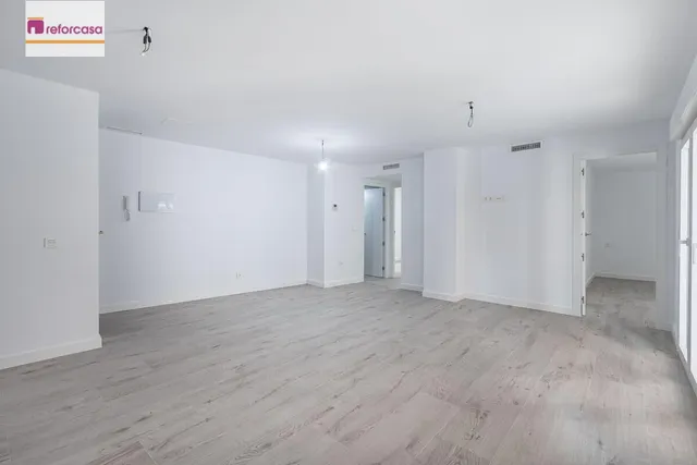 Piso reformado en Avenida Barcelona — 6