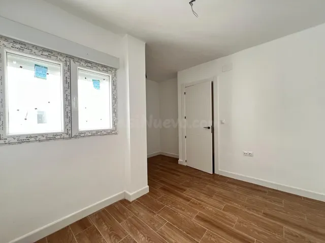 Un pisazo ideal para vivir o para invertir en una zona inmej - foto 3