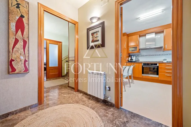 Casa adosada en venta en Passatge de Montbrió del Camp, Reus. — 3