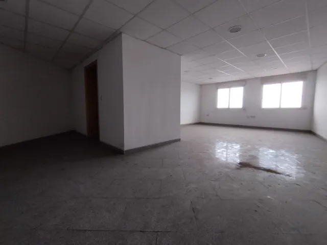 ENTRESUELO PARA OFICINAS JUNTO CENTRO COMERCIAL VEGA PLAZA — 18