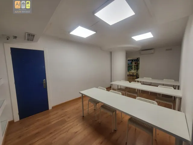 LOCAL COMERCIAL EN PLENO CENTRO DE ALTEA — 8