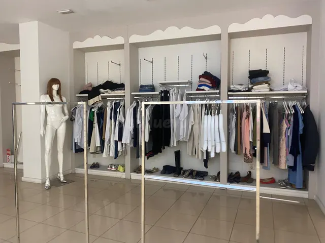 Amplio Local Comercial en Alquiler - Caldas de Reis, Galicia - foto 3