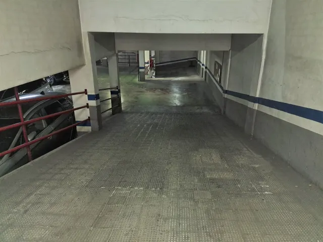 PLAZA DE GARAJE EN AVENIDA GREGORIO GEA — 6