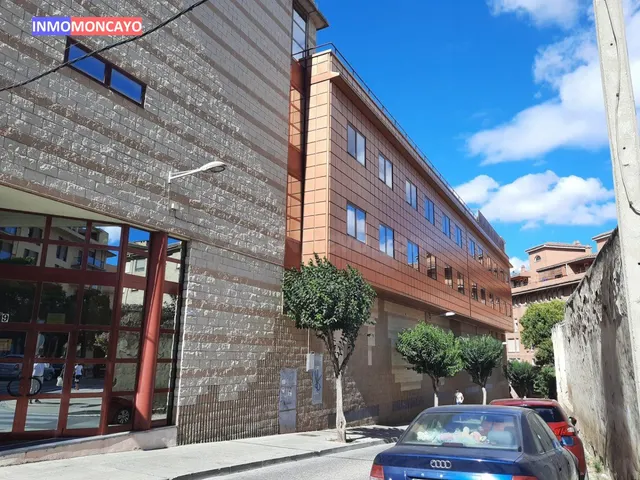 Venta de piso para oficinas en Avenida de La Paz