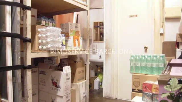 VENTA EMBLEMATICO LOCAL CON POSIBILIDAD DE VIVIENDA — 8