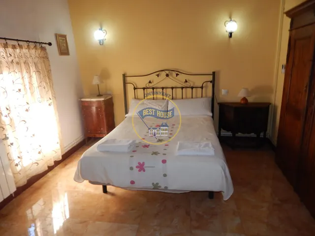 OPORTUNIDAD, CASA REFORMADA CON PISCINA Y OTRAS COMODIDADES. — 34