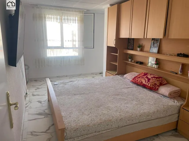 Amplio Ático en Plaza Madrid, Elche - Ideal para Familias — 9