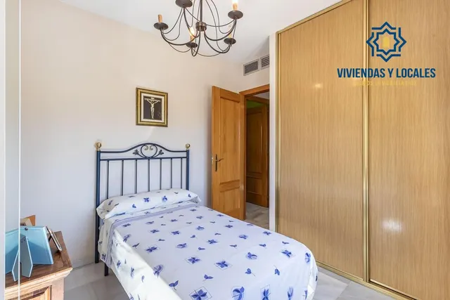VIVIENDA con encanto en PALACIO DE DEPORTES — 20