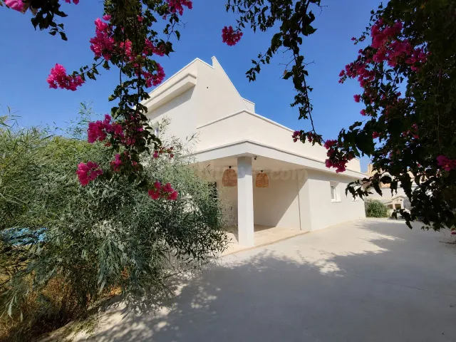 Villa 4 habitaciones 312m² en venta - Centro de la Ciudad Qu