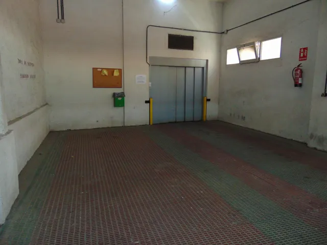 PLAZA DE GARAJE EN VENTA CALLE ALUSTANTE PROSPERIDAD — 8