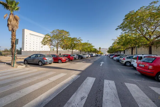 Local comercial en magnifica ubicación. Jardin de la Reina — 19