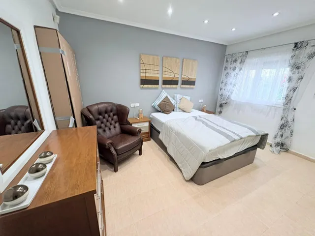 Villa 3 habitaciones 146m² en venta - Gea Y Truyols — 31