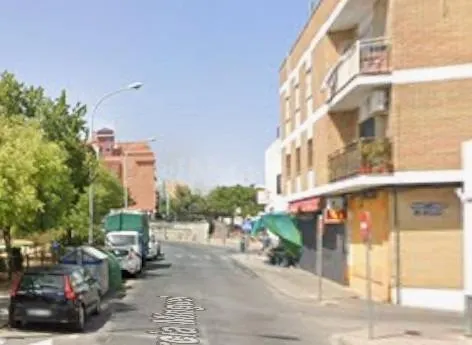 ADOSADA A LA VENTA EN PALMETE
