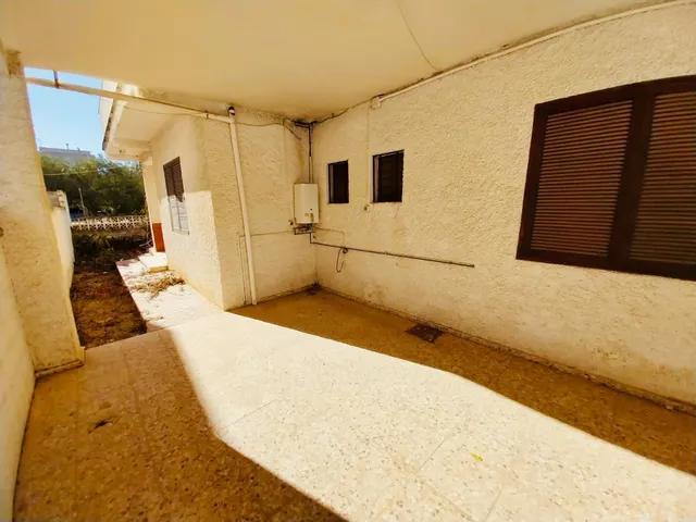 Vivienda con amplia parcela en Costabella — 23