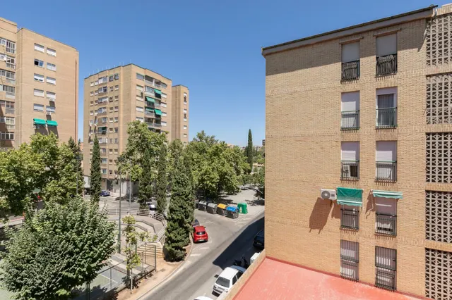 PISO en esquina CIRCUNVALACIÓN LA ENCINA - Frente PARQUE — 29