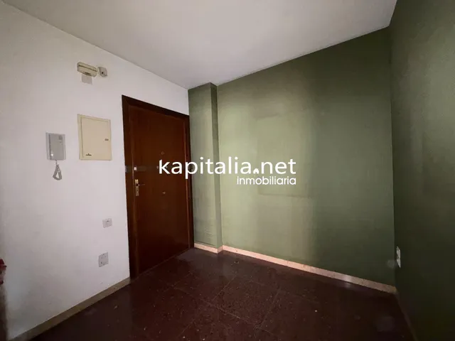 Piso luminoso en Plaza de la Concepción. — 13