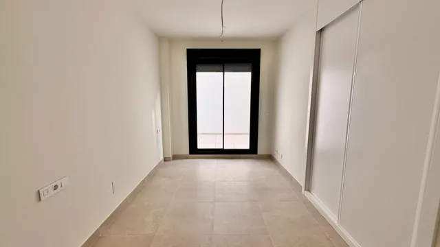 ¡ESPECTACULAR BAJO CON AMPLIA TERRAZA Y VISTAS AL MAR EN SANTANGELO SUR! — 10