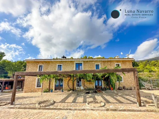Finca en Venta en Sella, Costa Blanca | Ideal para Hotel Rur