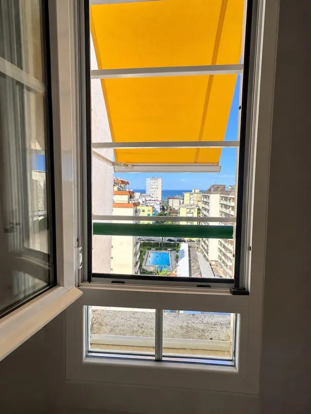 Espectacular ático con vistas al mar, garaje y piscina comunitaria en Playa de Gandía — 13