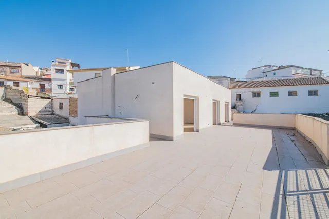EDIFICIO EN VENTA EN MORALEDA DE ZAFAYONA — 2