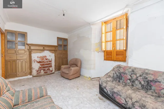 CASA PARA REFORMAR EN CAMPOTEJAR — 7