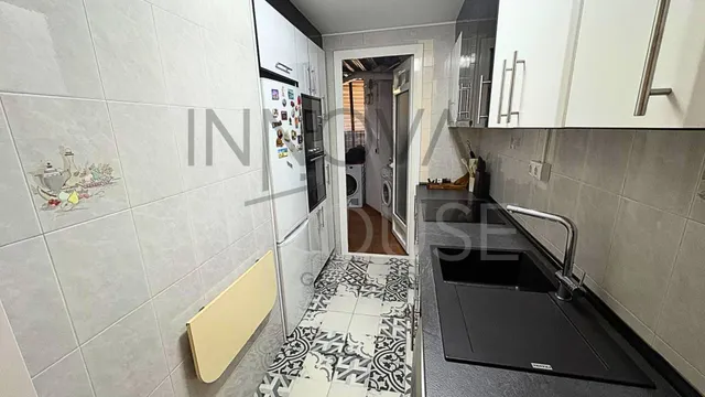 Piso exterior con ascensor en Badia del Vallès — 14