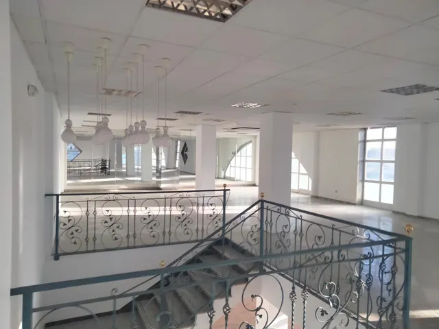 Espectacular local comercial de 420 m2 en una ubicación estratégica de Atarfe — 23