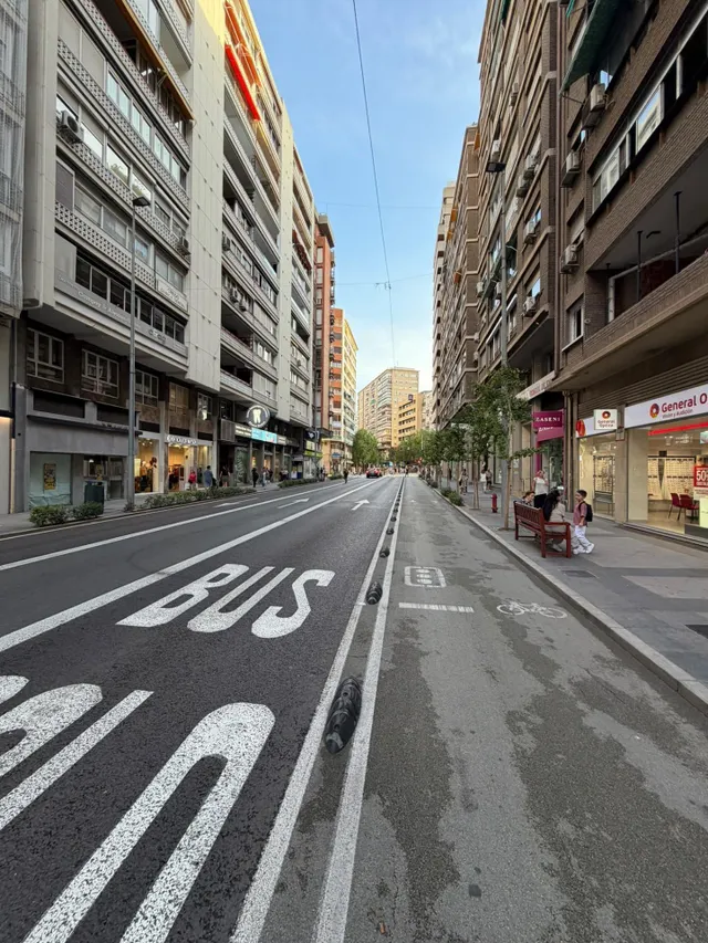 Piso 5 habitaciones 152m² en venta - Avda. de la Constitucion — 9