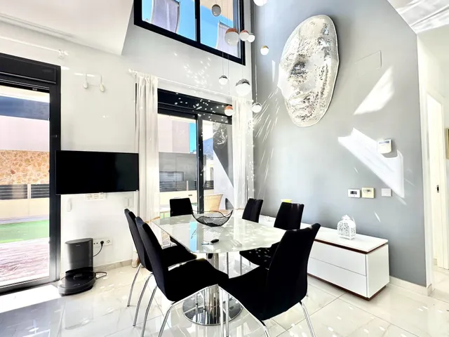 Villa 4 habitaciones 271m² en venta - Lomas de Cabo Roig — 4