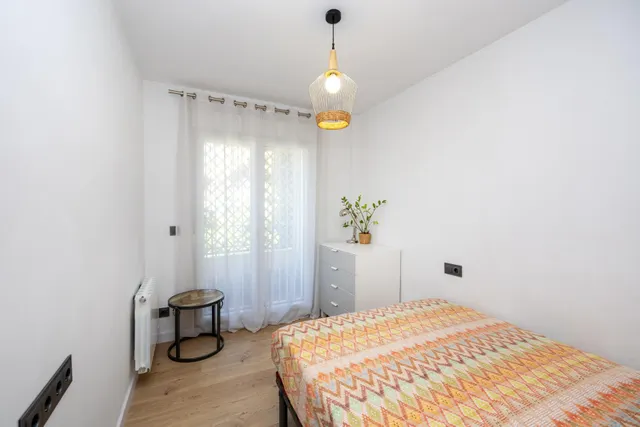 Piso 4 habitaciones 129m² en venta - El serrallo — 34